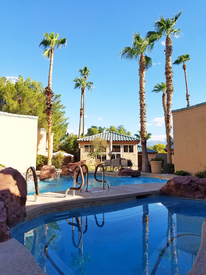 A gorgeous stay at the Casablanca in Mesquite, NV & a look at our staycation at the Casablanca Spa. More travel, recipes, & lifestyle on Home in High Heels