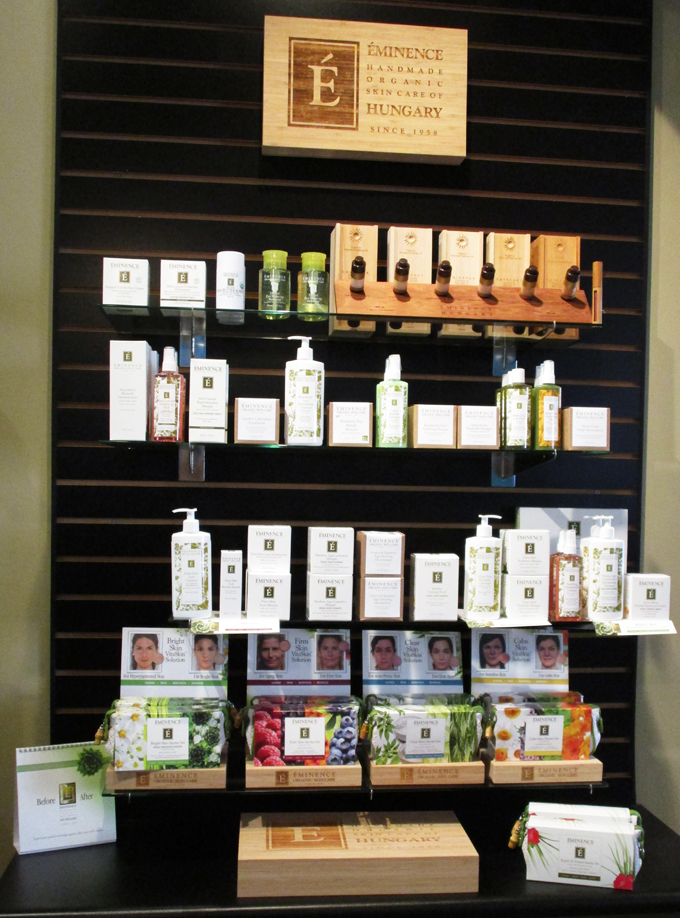 A gorgeous stay at the Casablanca in Mesquite, NV & a look at our staycation at the Casablanca Spa. More travel, recipes, & lifestyle on Home in High Heels