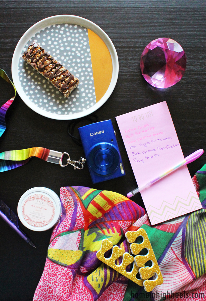 A quick rundown of some of my favorite low-sugar, high-fiber healthy snack bars & when I take my breaks to enjoy them! Recipes, lifestyle, pets, & more on Home in High Heels 