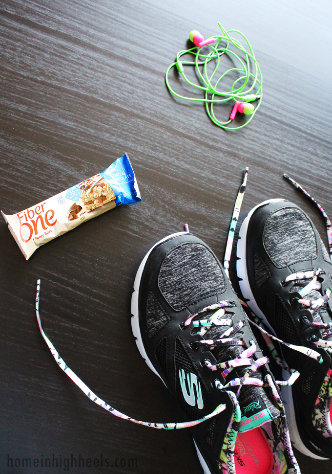 A quick rundown of some of my favorite low-sugar, high-fiber healthy snack bars & when I take my breaks to enjoy them! Recipes, lifestyle, pets, & more on Home in High Heels 