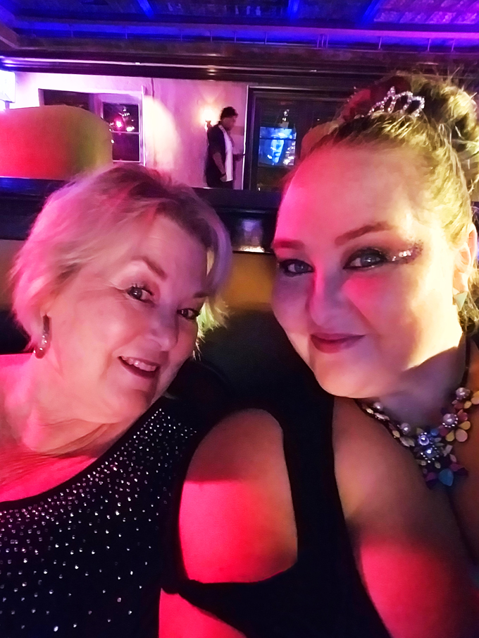 Billy Idol: Forever at the House of Blues Las Vegas inside the Mandalay Bay Casino -an incredible experience! See why you can't miss this amazing concert & see more lifestyle, Vegas, & home post on Home in High Heels