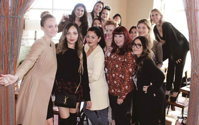 Gifts & Shopping Ideas for Everyone on Your Holiday List + Downtown Summerlin Favorites on Home in High Heels