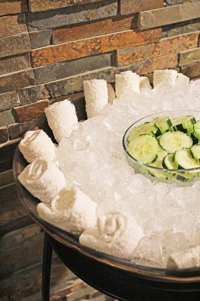 Ever been to a spa with your girlfriend's? Well- the Vegas Lifestyle Influencers did just that at the Serenity Spa at Westgate then did brunch at Sid's Cafe on Home in High Heels