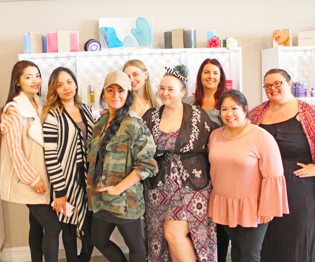 Ever been to a spa with your girlfriend's? Well- the Vegas Lifestyle Influencers did just that at the Serenity Spa at Westgate then did brunch at Sid's Cafe on Home in High Heels