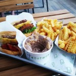 The Summerlin Shake Shake Stole Our Hearts! Check out more details on Home in High Heels including the new location, specialty menu, & what we thought of the experience! | www.homeinhighheels.com