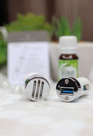 See how I Finally Love my Car with the Invigorate Essential Oil Car Diffuser on Home In High Heels