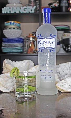 Summertime Vodka Sips with 3 Recipe Variations! Mean Green Jealousy, Think Pink, & Green with Envy summer vodka drink recipes on Home in High Heels