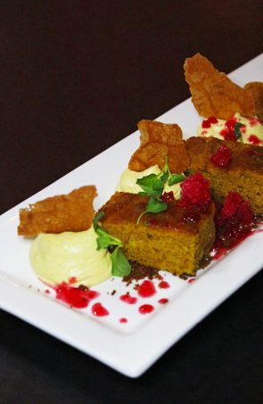 Searsucker Thanksgiving Pumpkin Cheesecake Pudding Recently the Vegas Lifestyle Influencers had the opportunity to hop on over to Searsucker & enjoy a thanksgiving feast! Never been to Searsucker? The restaurant is located inside Caesars Palace on the Las Vegas Strip. It has a bit of a retro, unique vibe with seriously cool, eclectic accents. The food is described as "new American" & most of the items on the menu are completely unique or have a fun twist. Ready to see what they served up for an ALMOST traditional Thanksgiving meal? Keep reading to check it out on Home in High Heels