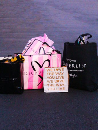 Gifts & Shopping Ideas for Everyone on Your Holiday List + Downtown Summerlin Favorites on Home in High Heels