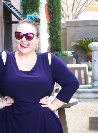 Sympli Focus Tunic Curvy OOTD with Mirrored Sunglasses Gather up your gift cards, your wishlists, & your extra holiday cash & check out what I'm recommending you pick up for an awesome new year including speakers, mugs, whiskey, yoga, & accessories on Home in High Heels