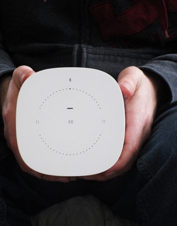 Sonos & Amazon Alexa Review Gather up your gift cards, your wishlists, & your extra holiday cash & check out what I'm recommending you pick up for an awesome new year including speakers, mugs, whiskey, yoga, & accessories on Home in High Heels